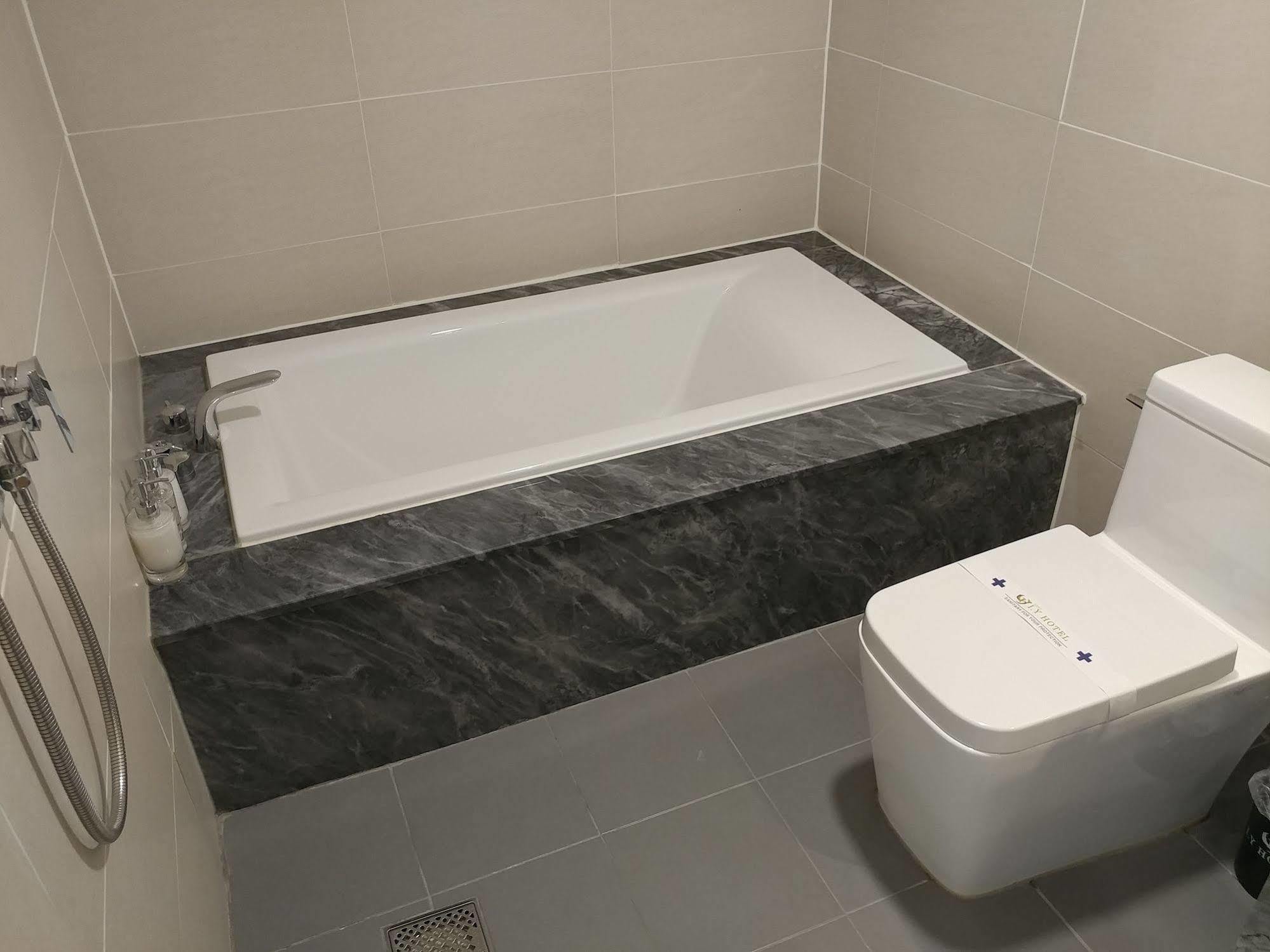 I.Y Hotel Suwon Dış mekan fotoğraf