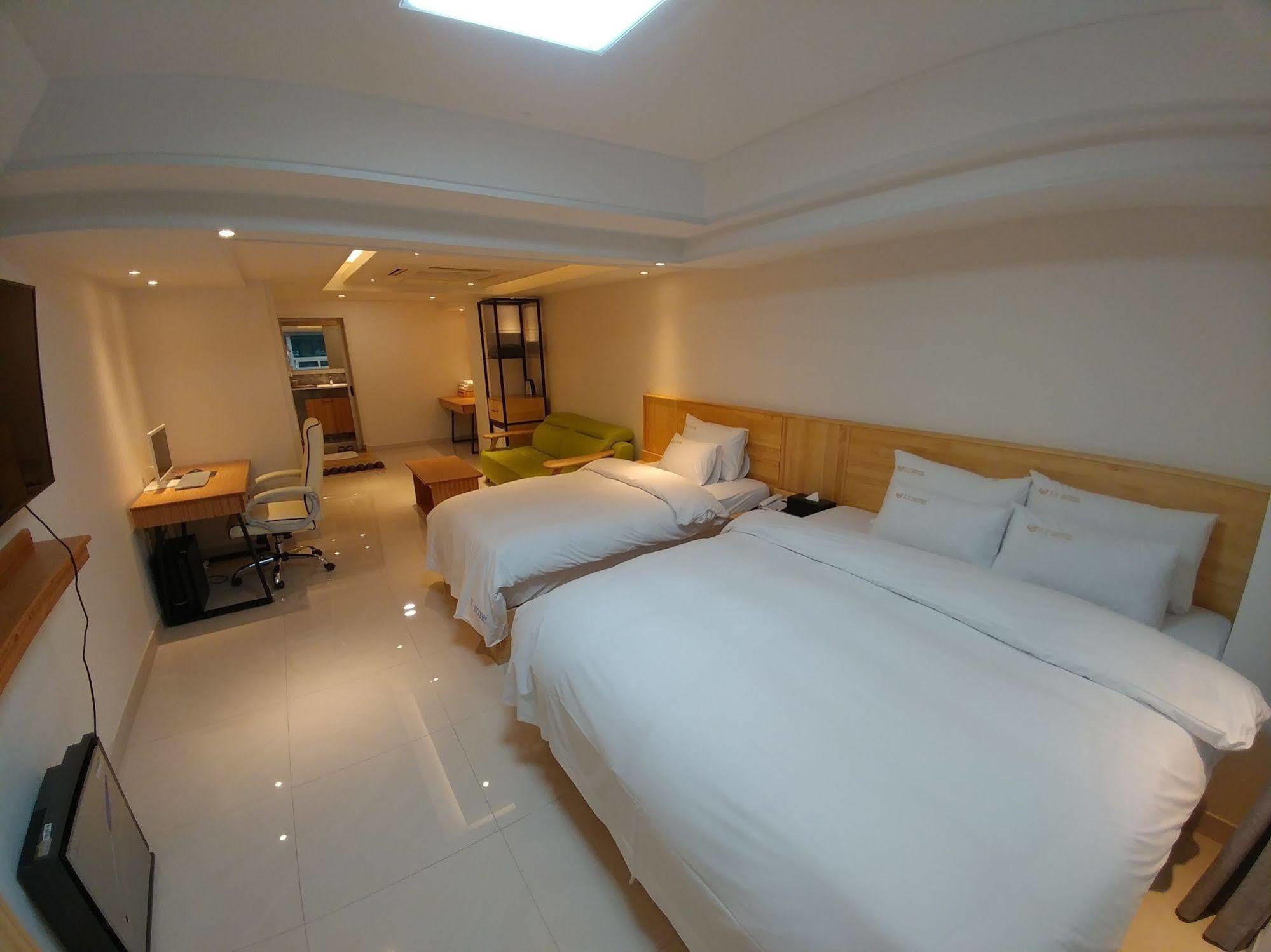 I.Y Hotel Suwon Dış mekan fotoğraf