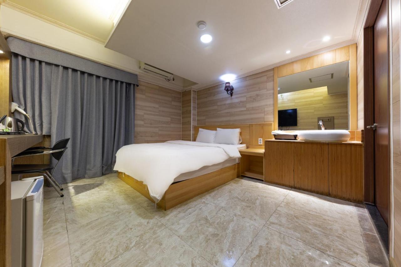 I.Y Hotel Suwon Dış mekan fotoğraf