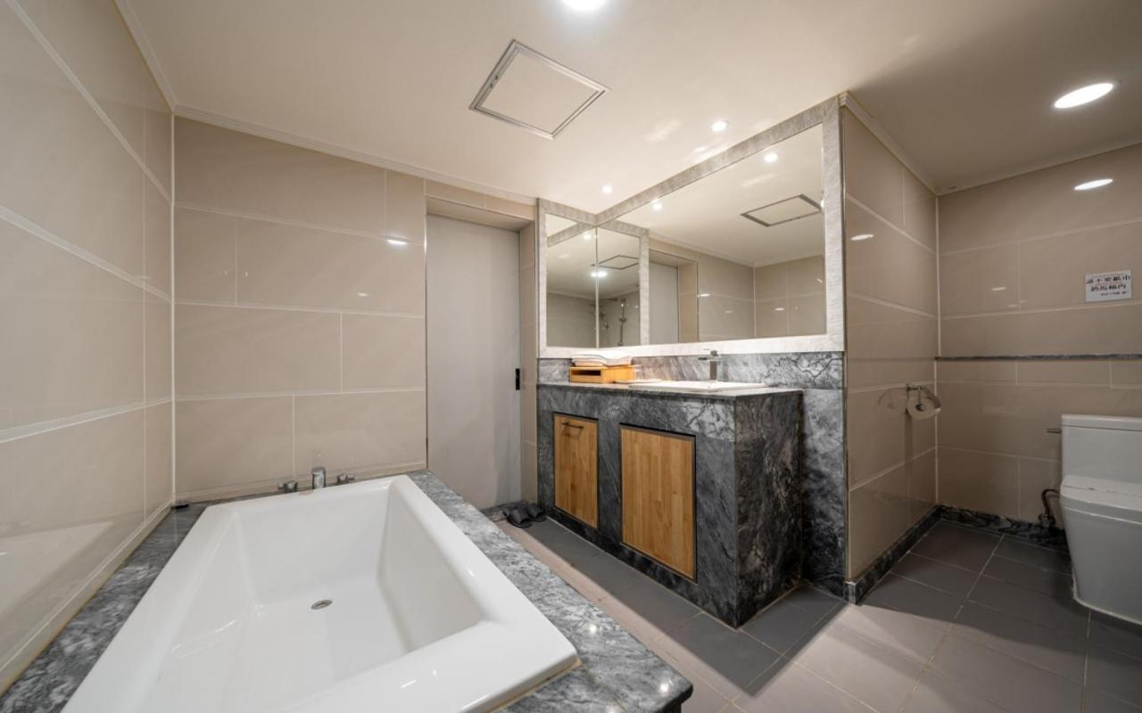 I.Y Hotel Suwon Dış mekan fotoğraf