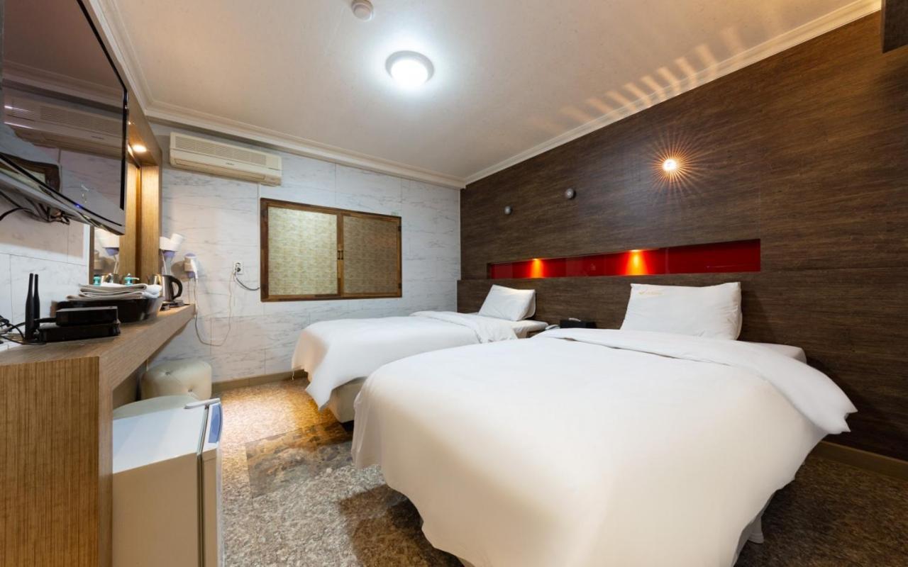 I.Y Hotel Suwon Dış mekan fotoğraf